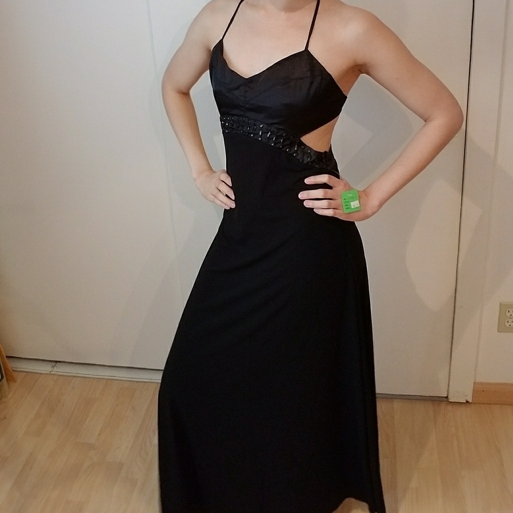 Evening wear black dress with open back